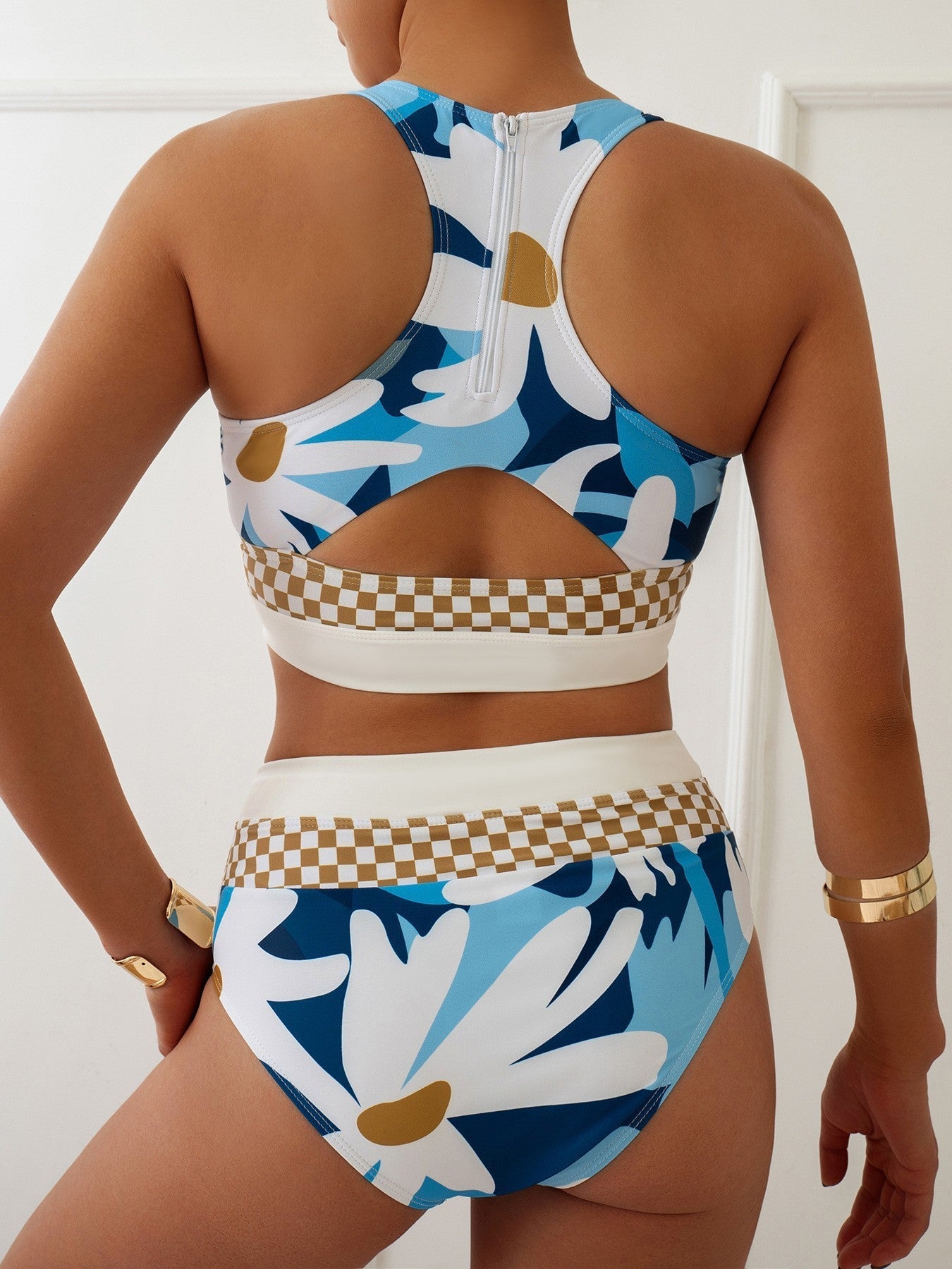 Emoswims - Black Colorblock Cut Back Bikini Set
