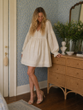 Somel | Vestido mini de manga larga con escote en V y ribete de encaje