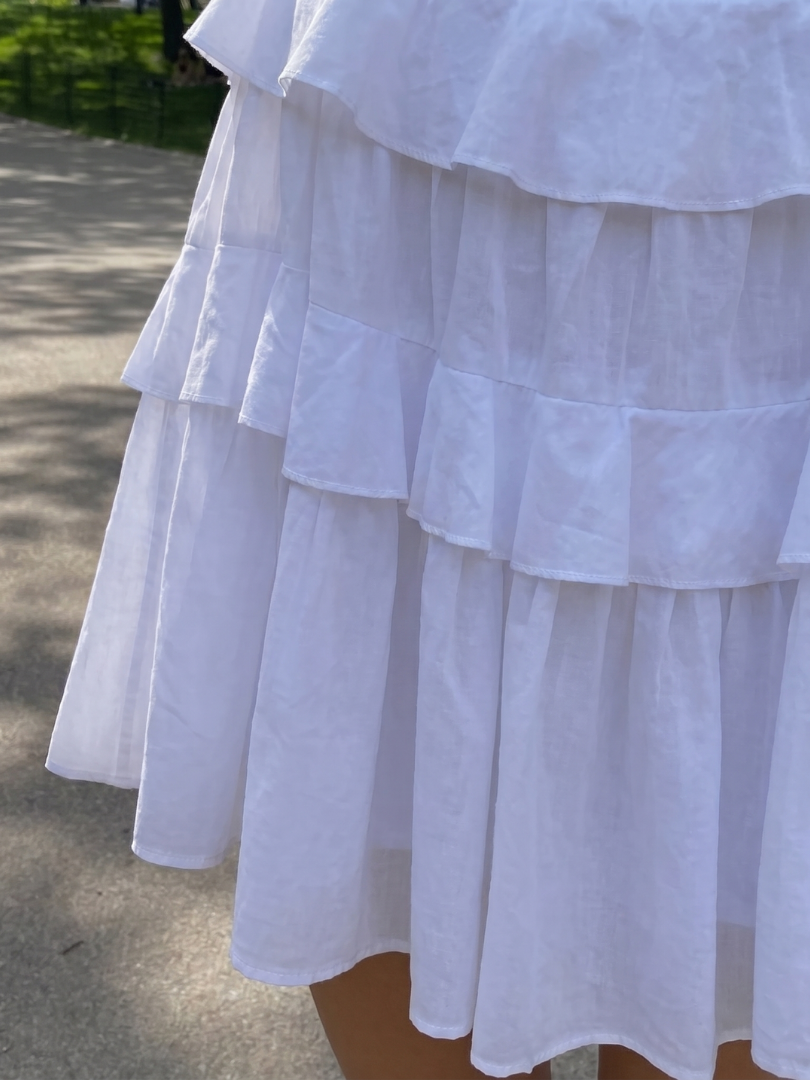 Sowan | Vestido corto con volantes en capas y silueta relajada