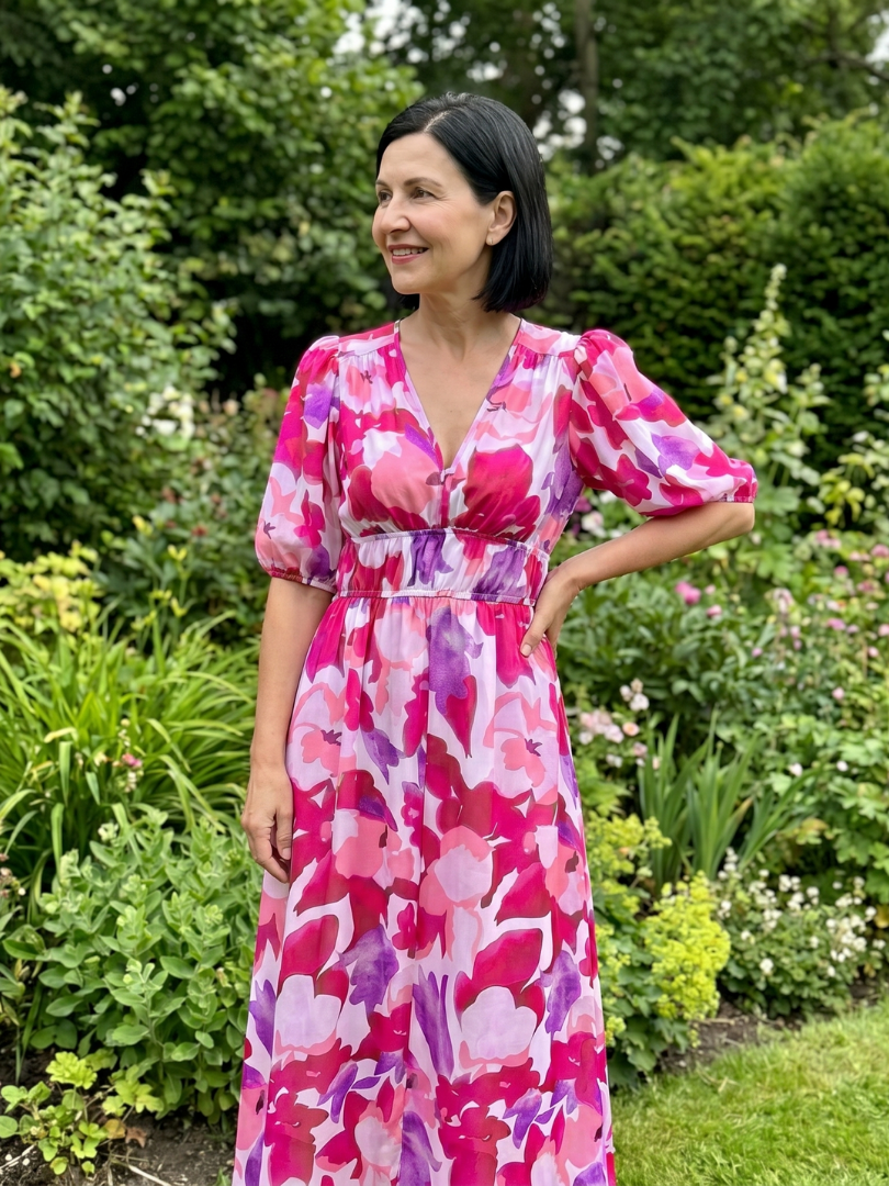 Candlia | Vestido midi de estampado abstracto con escote en V y mangas abullonadas