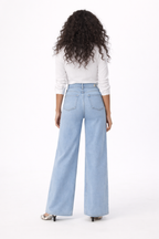 JEANS CAMPANA GABRIEL MORENO