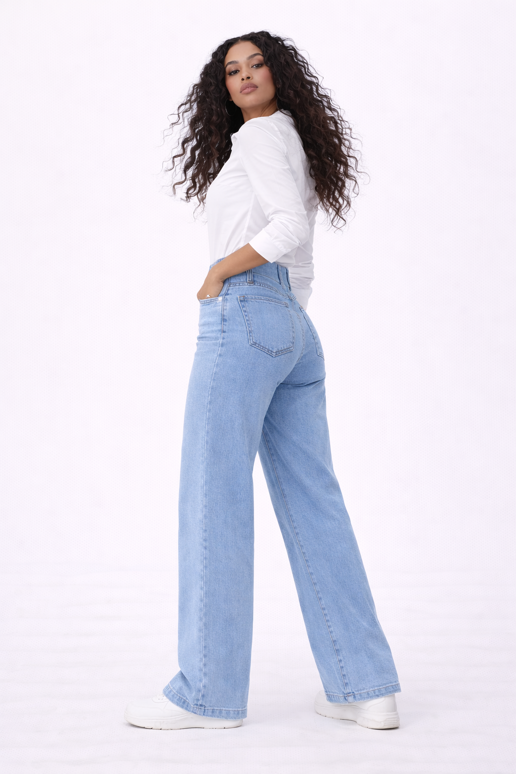 JEANS ELÁSTICOS DE CINTURA ALTA