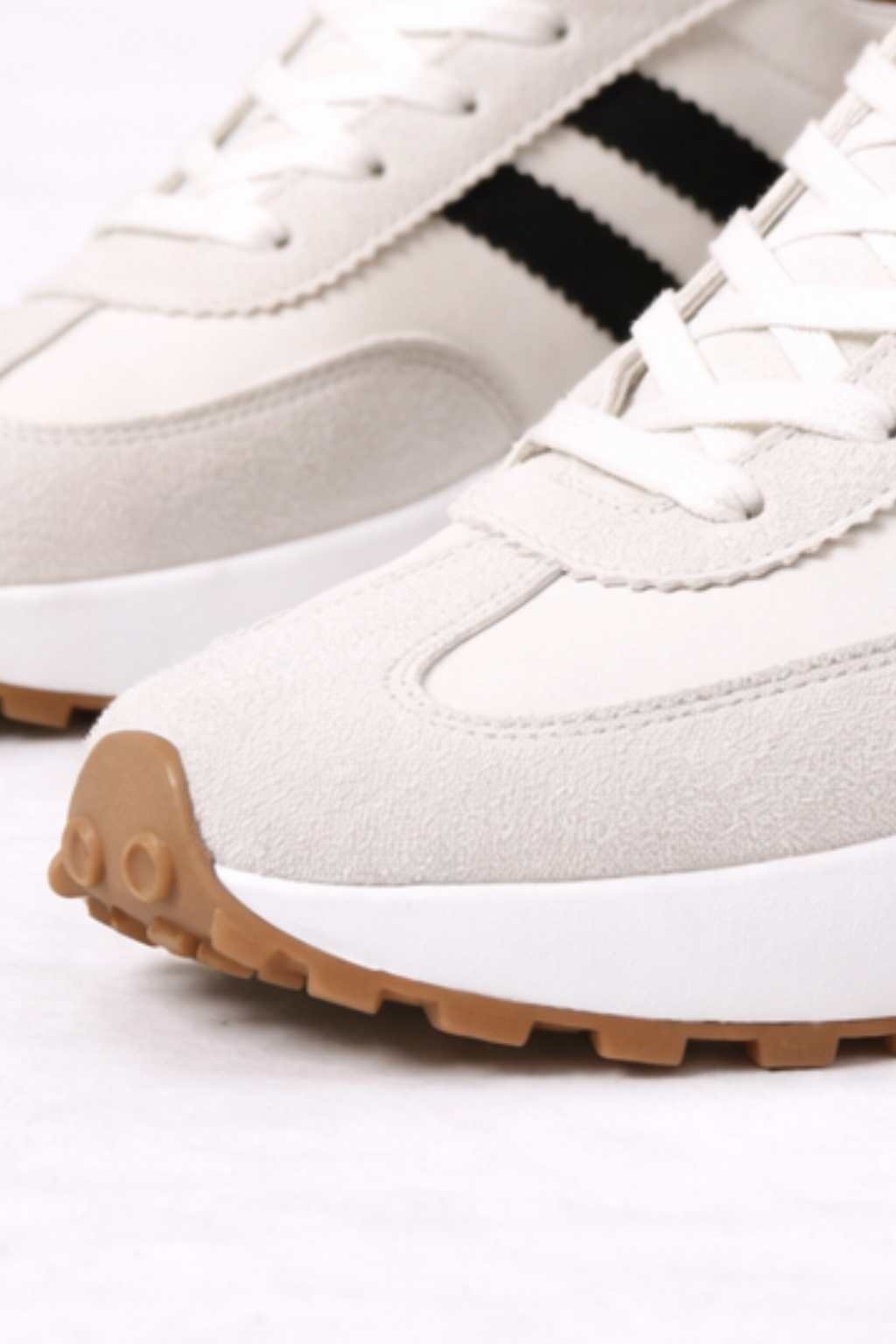 ZAPATILLAS INFORMALES ELEGANTES