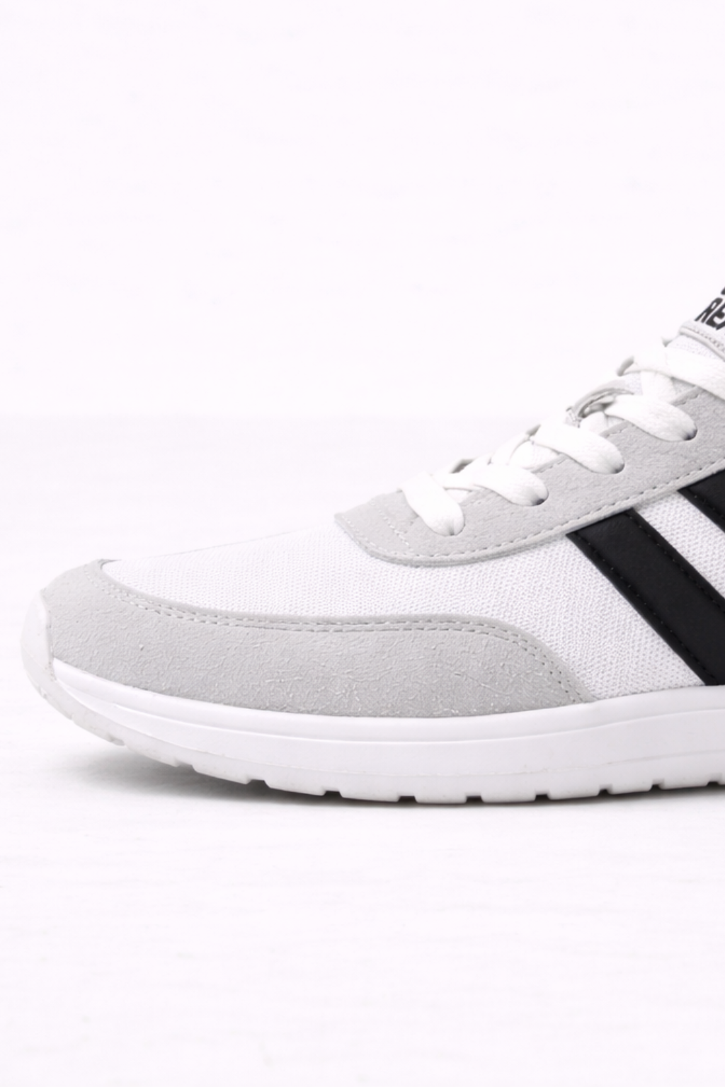 ZAPATILLA TÉCNICA MINIMAL
