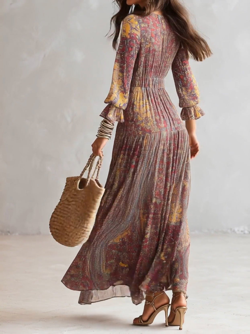 Gabriel Moreno - Vestido Maxi en Chifón con Estampado Paisley y Escote en V