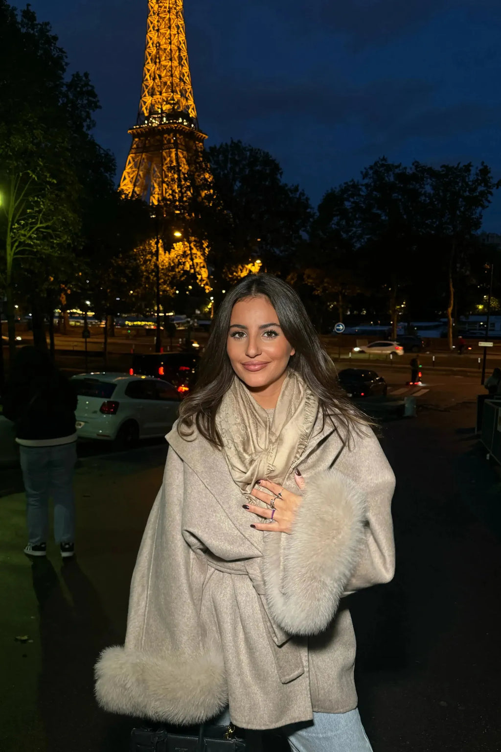 ARCTIC GRACE: elegante abrigo de lana para mujer