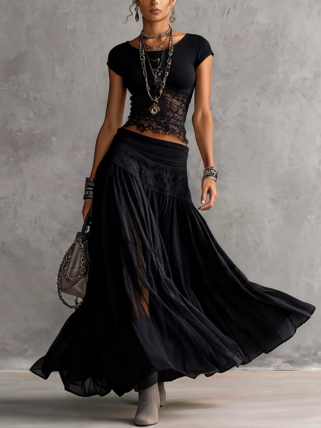 Gabriel Moreno - Conjunto Top de Encaje Negro Transparente y Falda Maxi Plisada