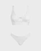 Conjunto de tankini blanco con cuello en U y aberturas